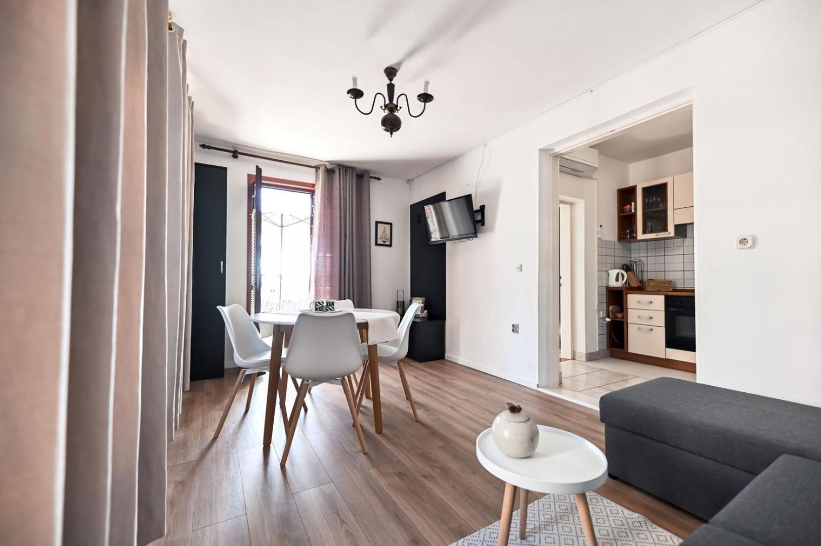 Apartment Rajna Biograd Na Moru Exteriör bild