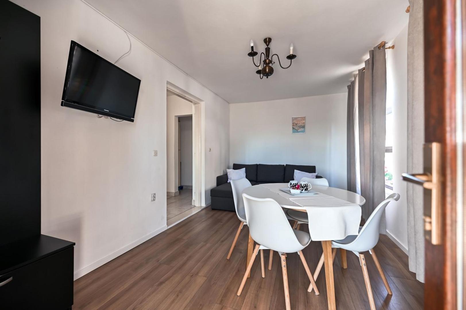 Apartment Rajna Biograd Na Moru Exteriör bild