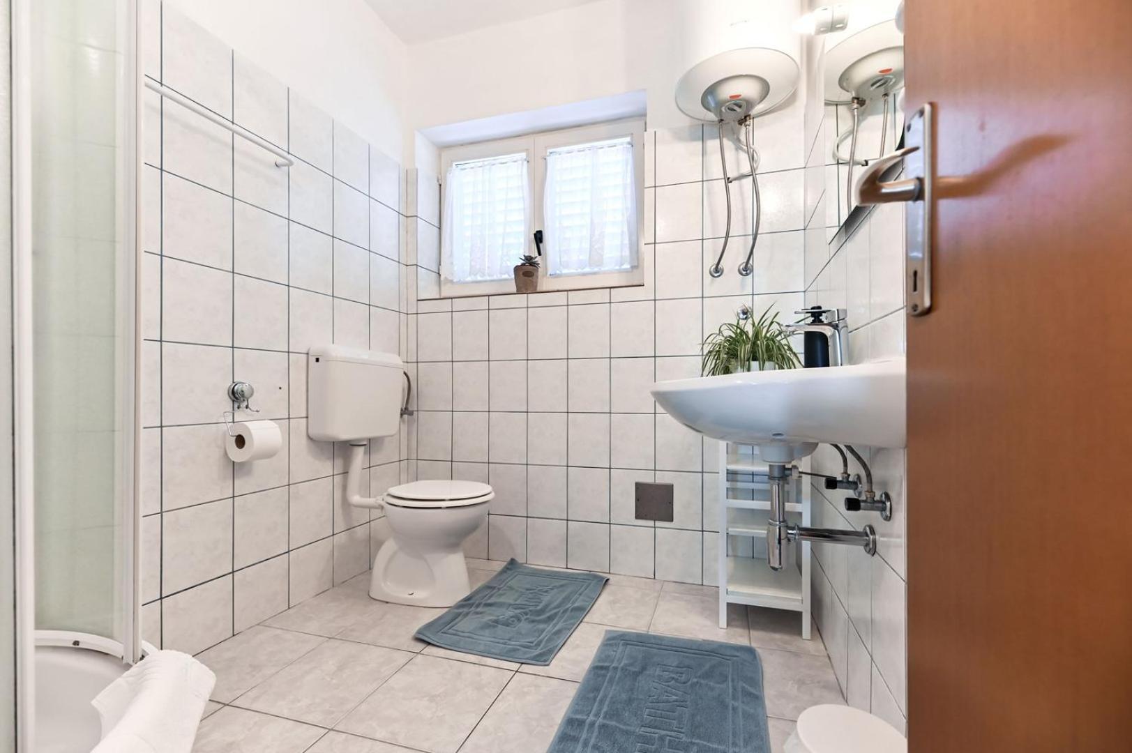 Apartment Rajna Biograd Na Moru Exteriör bild