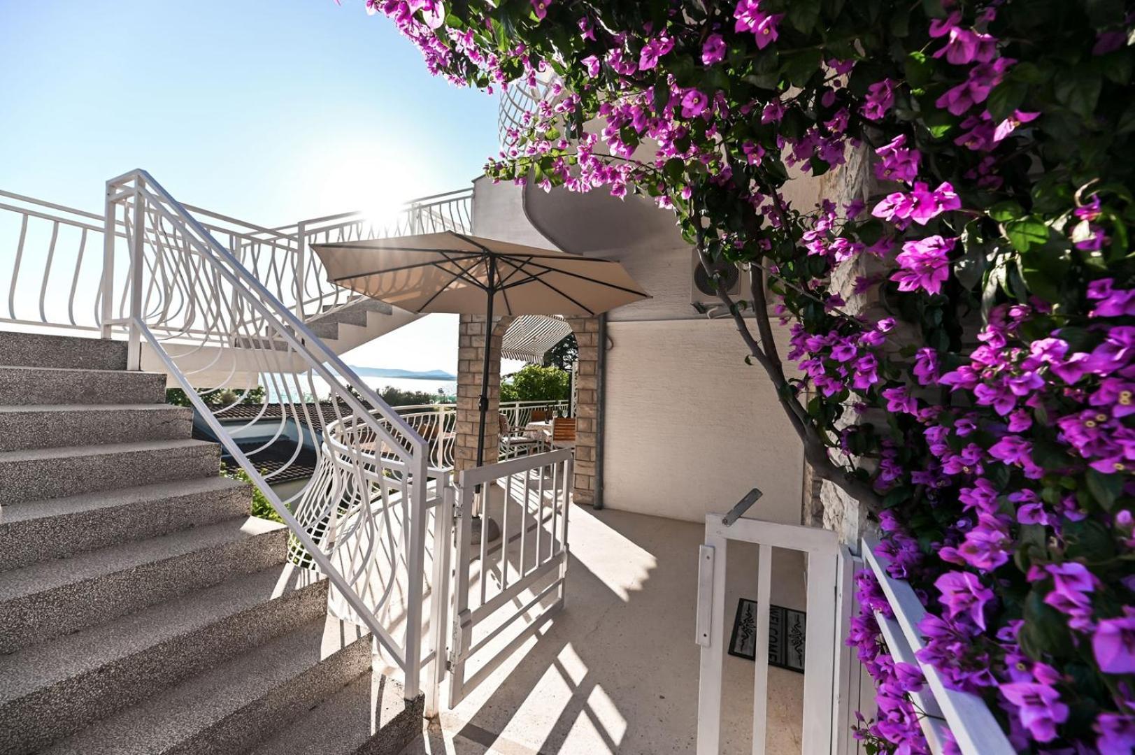 Apartment Rajna Biograd Na Moru Exteriör bild