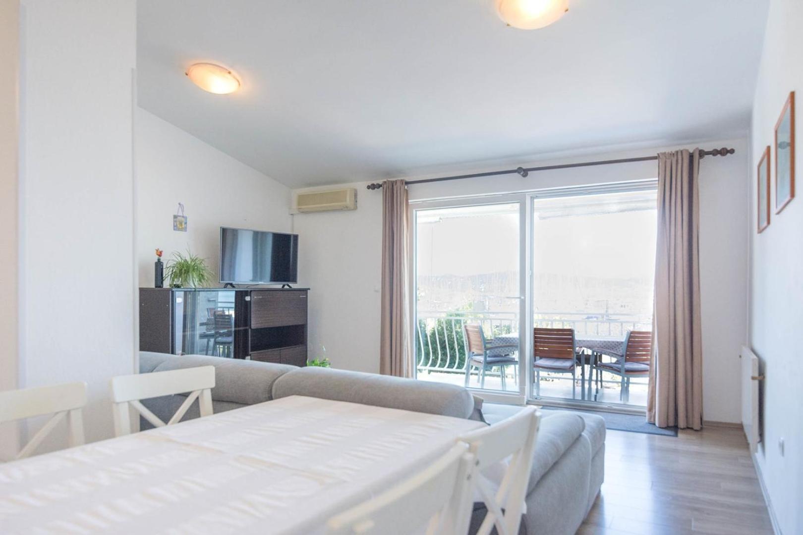 Apartment Rajna Biograd Na Moru Exteriör bild